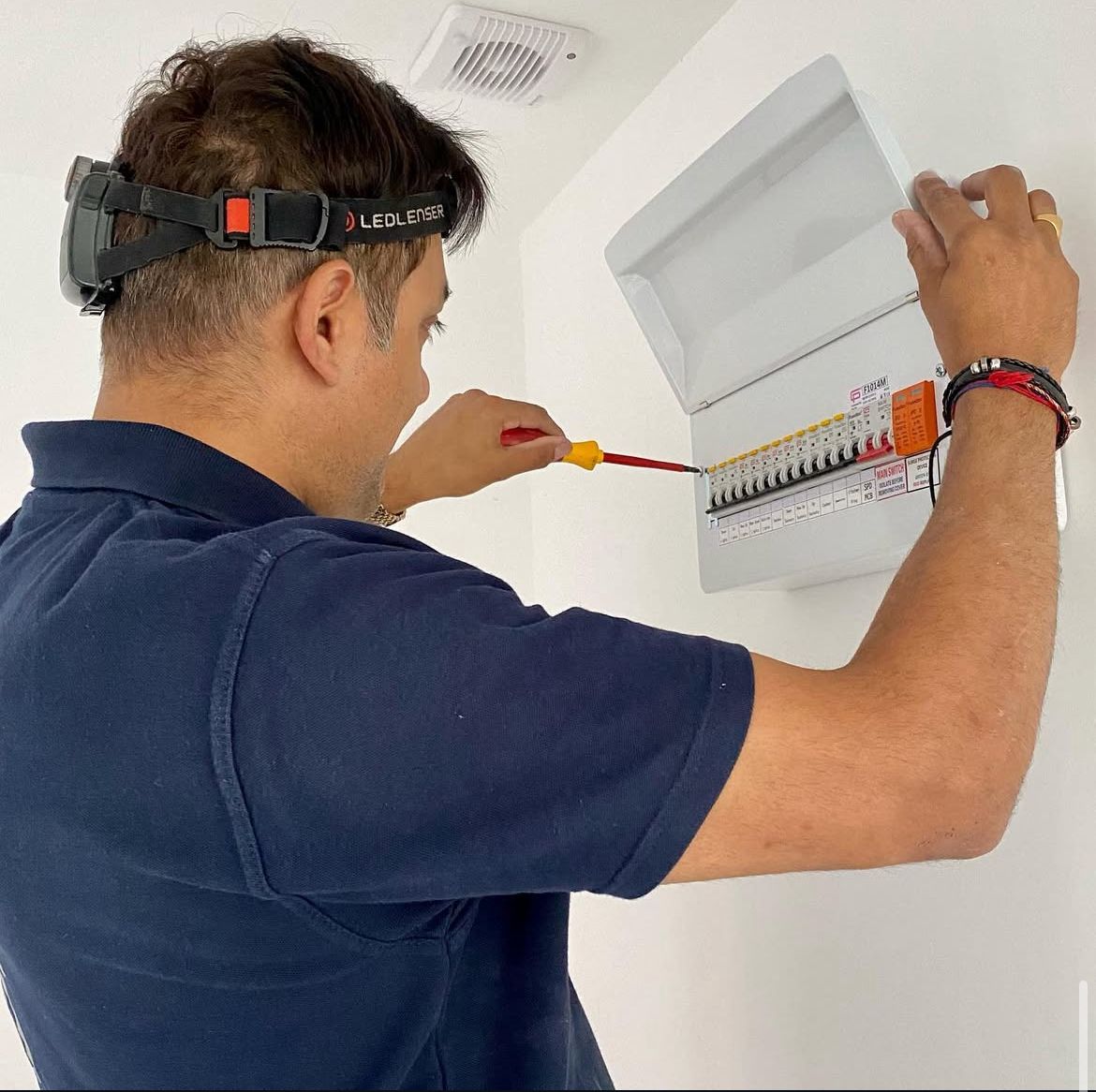 WhatsApp Image 2025-10-19 at 17.55.47_09fff5b2